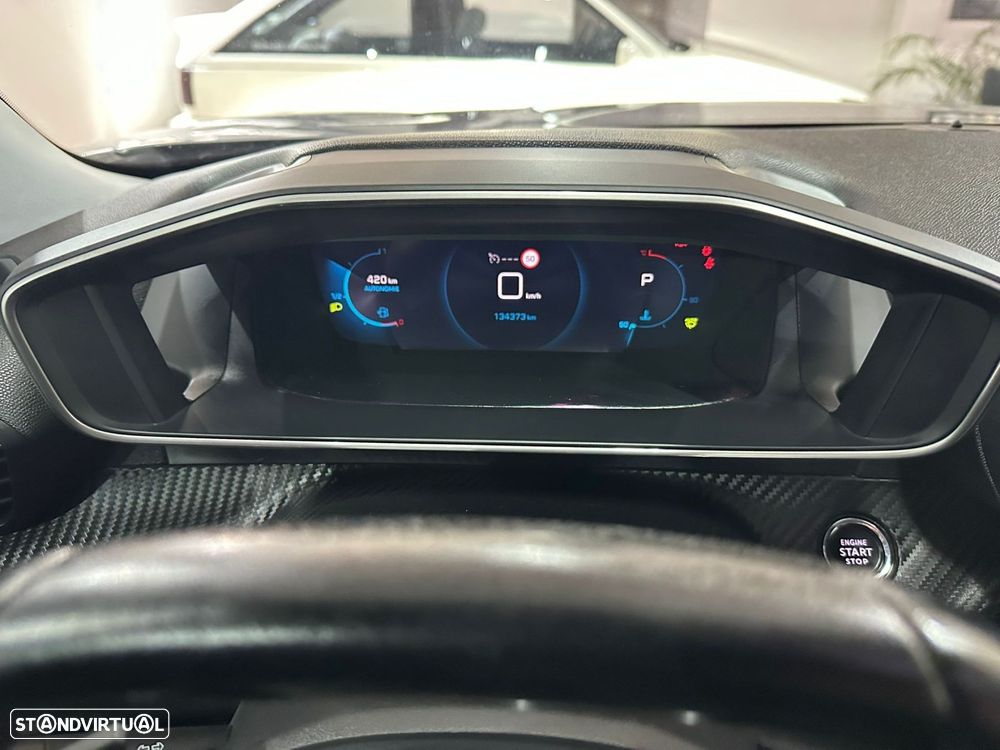Peugeot 2008 1.5 BlueHDi Allure Pack EAT8 - 12