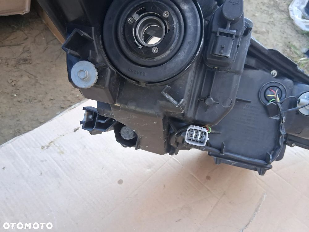 Lampa Przod Lewa Toyota CHR CH-R Soczewka 81150-F4031-00 - 8