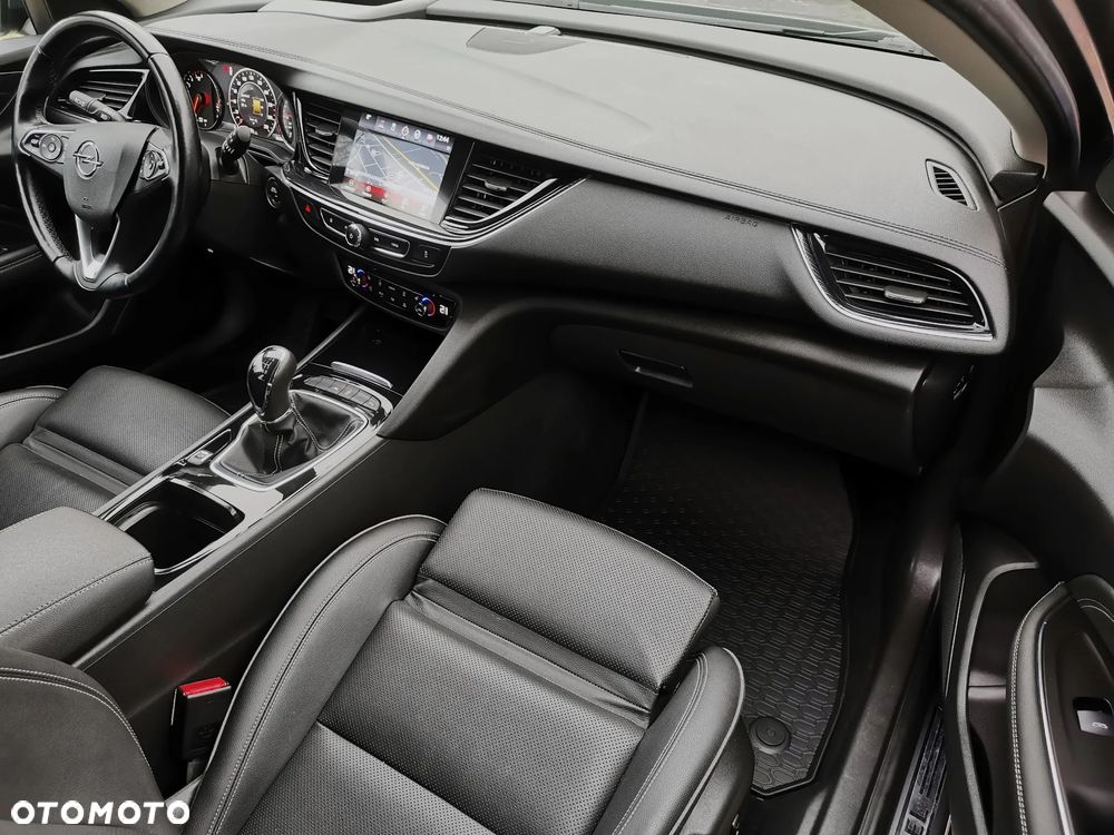 Opel Insignia 1.5 T Elite S&S - 16