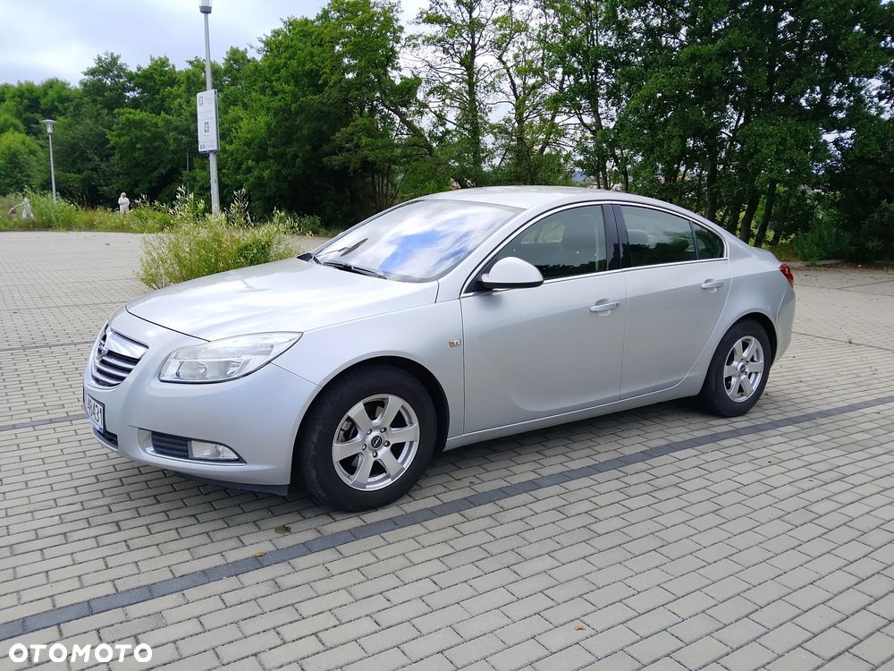 Opel Insignia 1.8 - 12