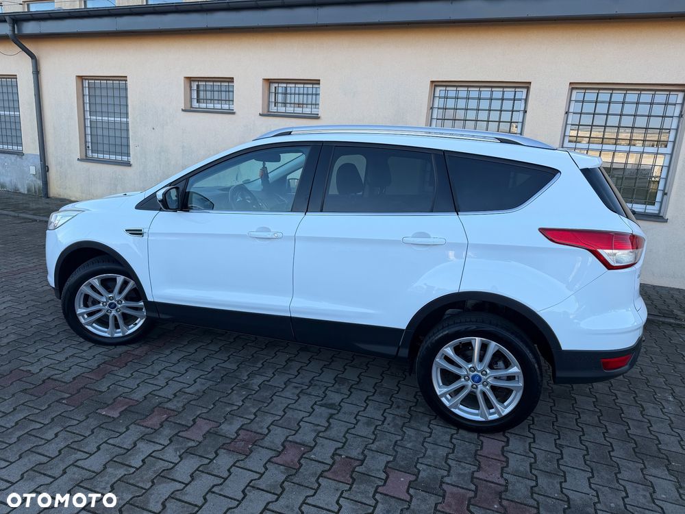 Ford Kuga 2.0 TDCi 2x4 Titanium - 14