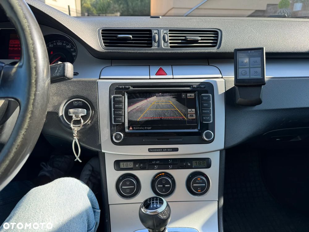 Volkswagen Passat 2.0 TDI 4Motion Highline - 11