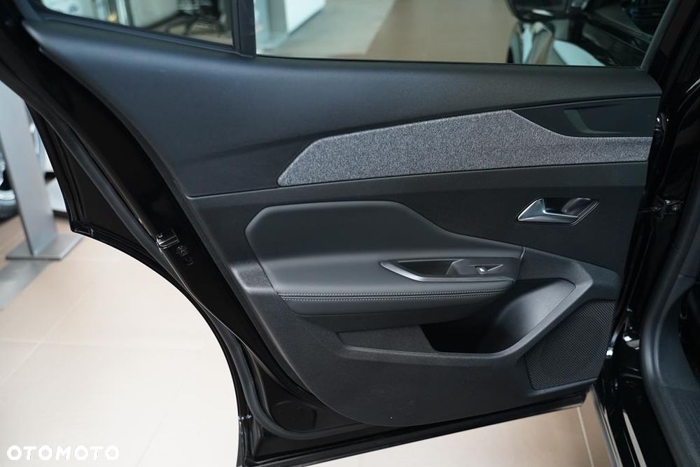 Peugeot 408 1.2 PureTech mHEV Allure S&S e-DSC6 - 8