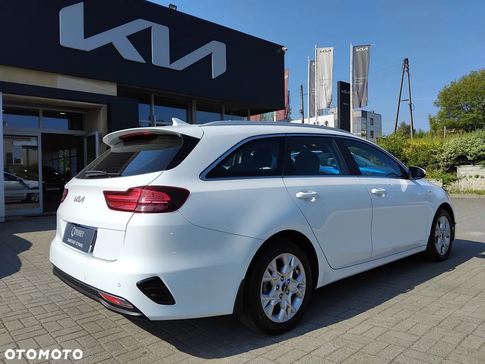 Kia Ceed 1.5 T-GDI M - 3
