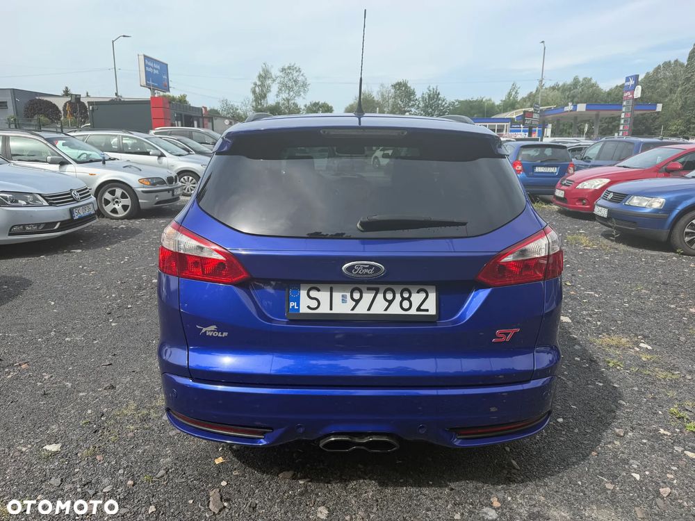 Ford Focus 2.0 EcoBoost ST mit Leder-Sport-Paket - 4