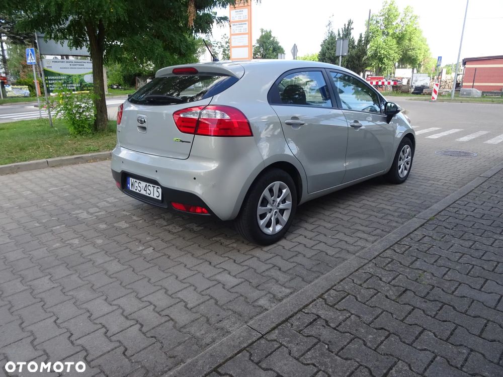 Kia Rio 1.1 crdi L - 9