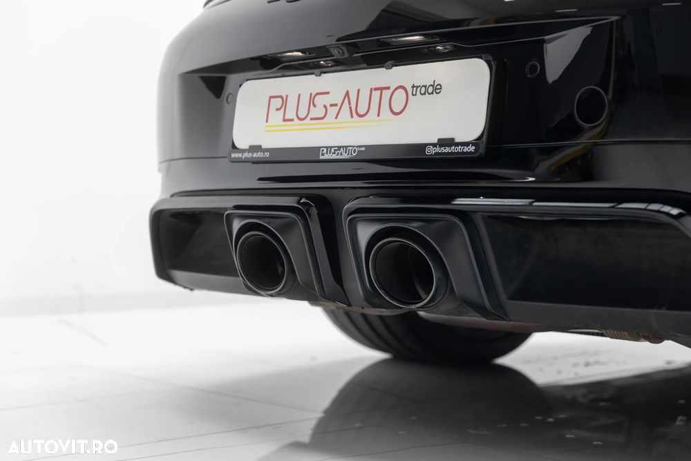 Porsche 911 Carrera GTS PDK - 22