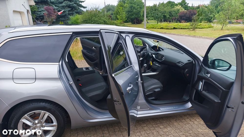 Peugeot 308 BlueHDi 120 Stop & Start Business-Line - 18
