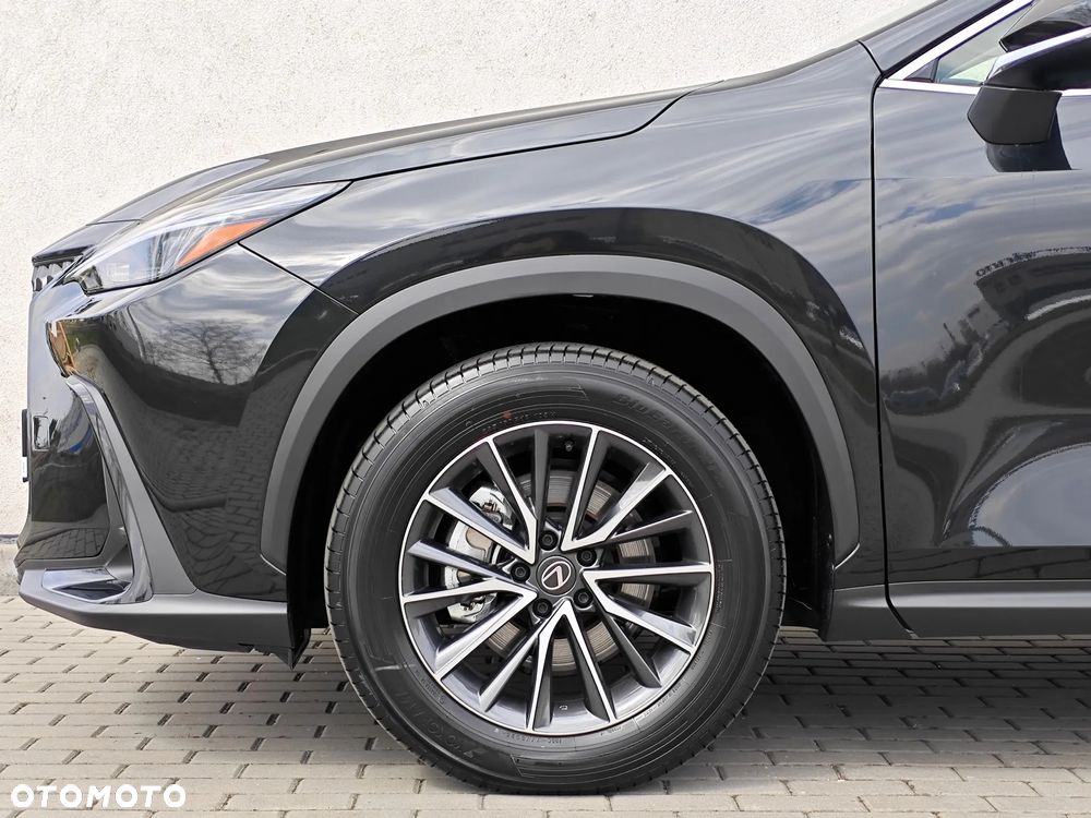 Lexus NX 350h Prestige AWD - 26