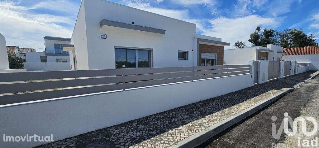 Moradia geminada T4 em Azeitão - Grande imagem: 4/39