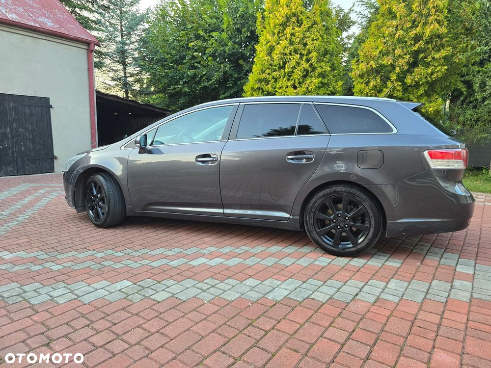 Toyota Avensis 2.0 Sol NAVI - 7