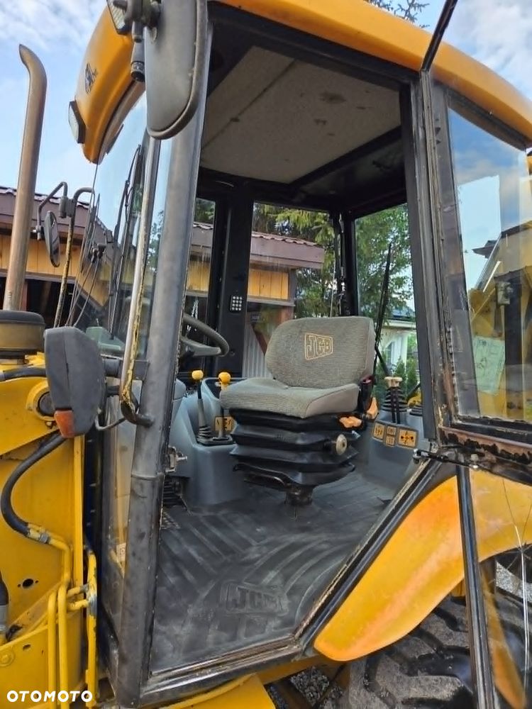 JCB 2CX - 13