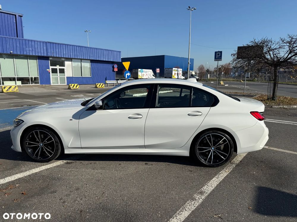 BMW Seria 3 320d xDrive M Sport - 6
