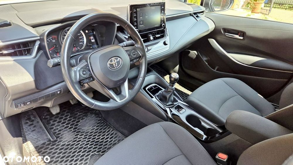 Toyota Corolla 1.6 Comfort - 12