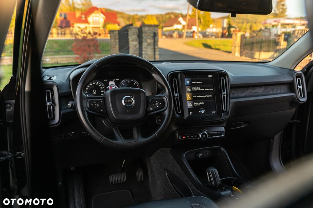 Volvo XC 40 D3 Momentum - 35