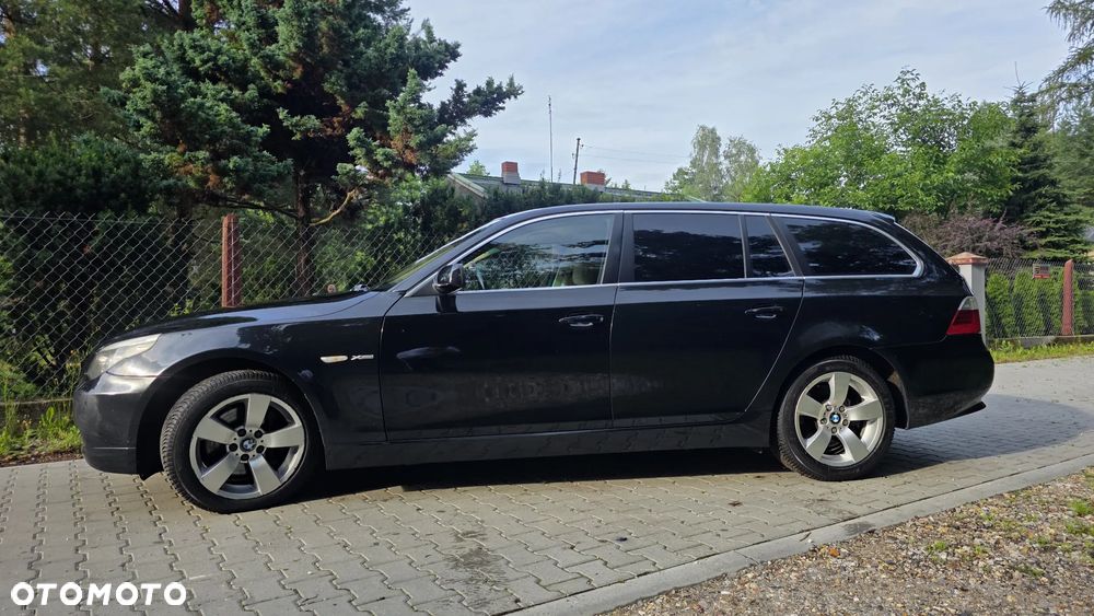 BMW Seria 5 525xd - 4