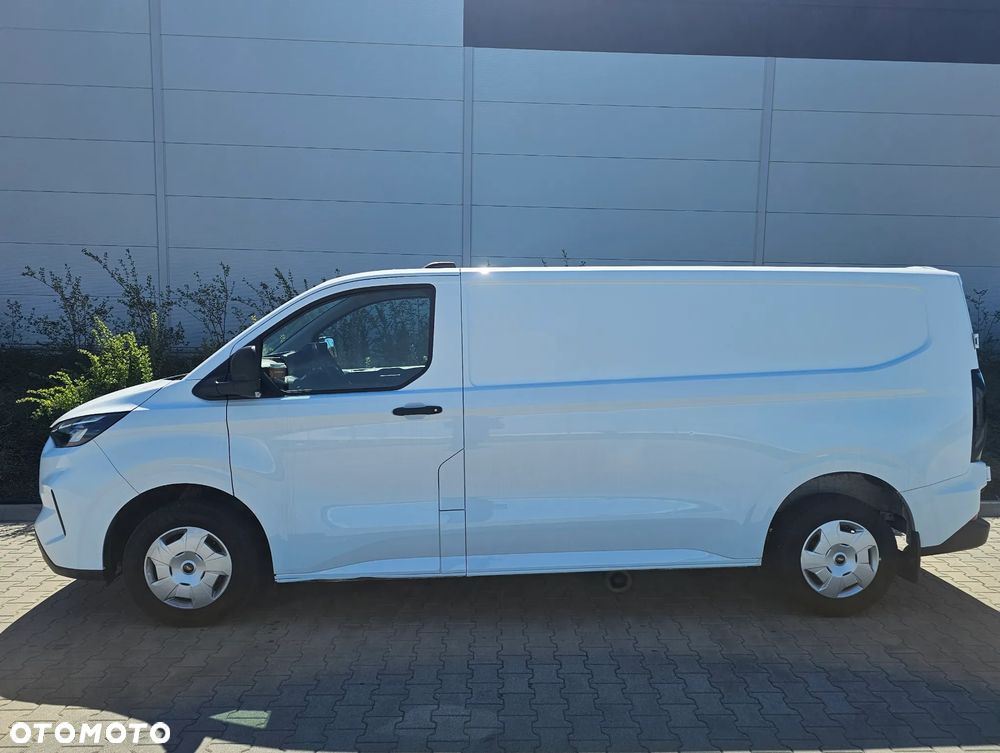 Ford TRANSIT CUSTOM - 3