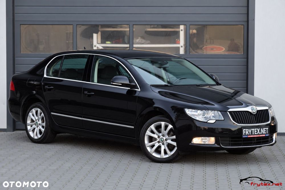 Skoda Superb 2011 photo 3