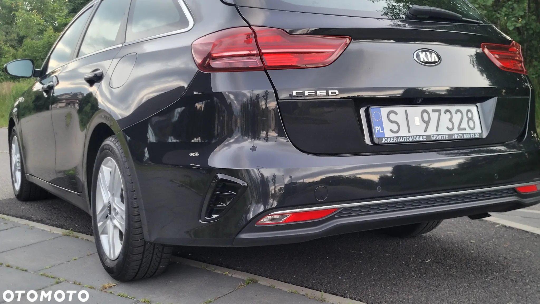 Kia Ceed - 12