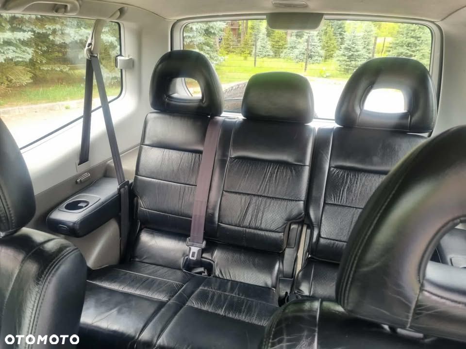 Mitsubishi Pajero - 21