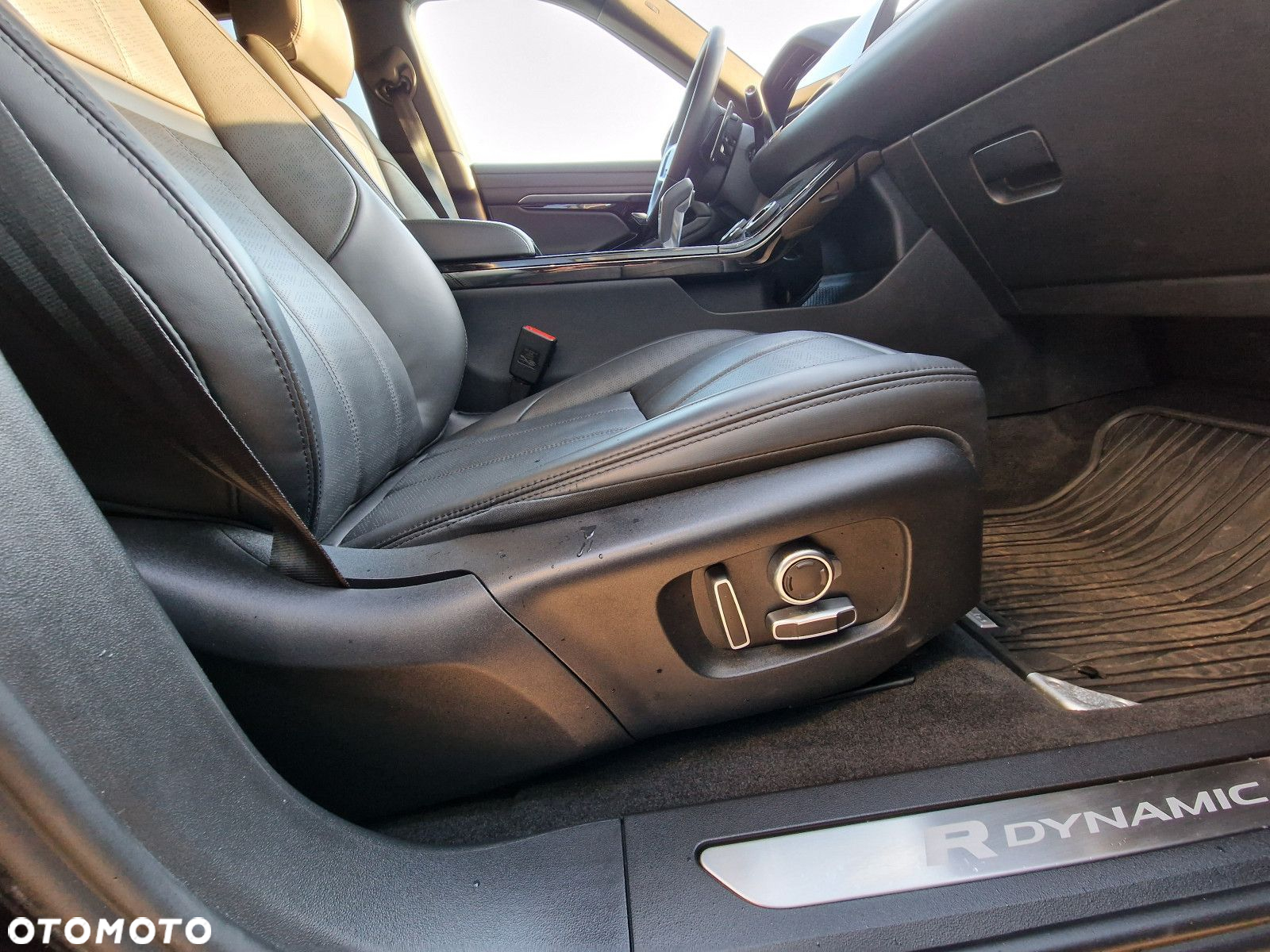 Land Rover Range Rover Evoque - 37