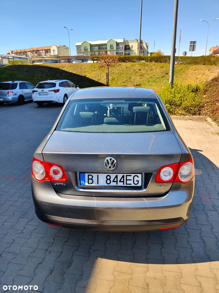 Volkswagen Jetta 1.6 TDI DPF Comfortline - 9