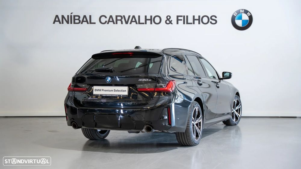 BMW 330 e Touring Pack Desportivo M Auto - 3