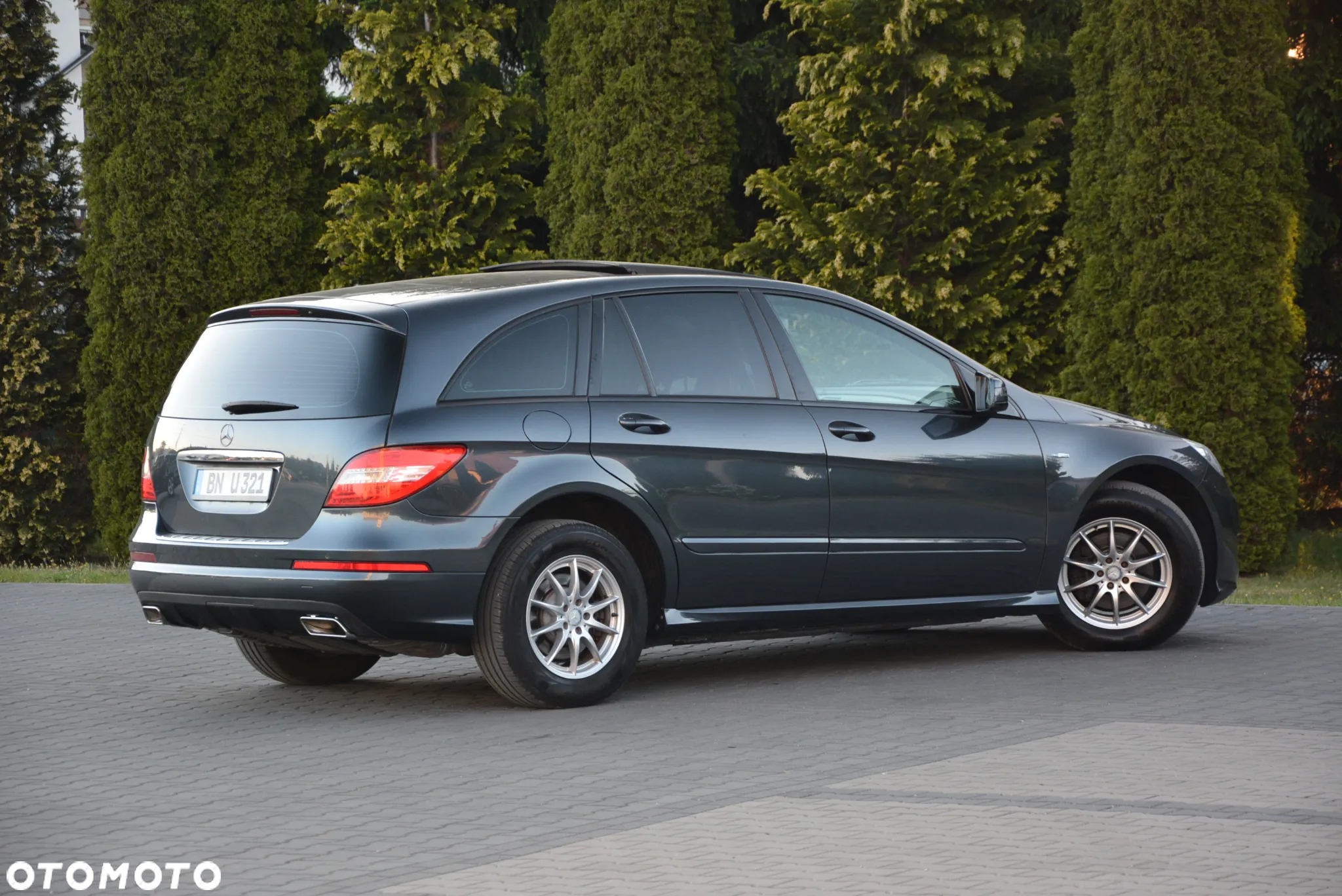 Mercedes-Benz Klasa R 300 CDI DPF BlueEFFICIENCY 7G-TRONIC - 16