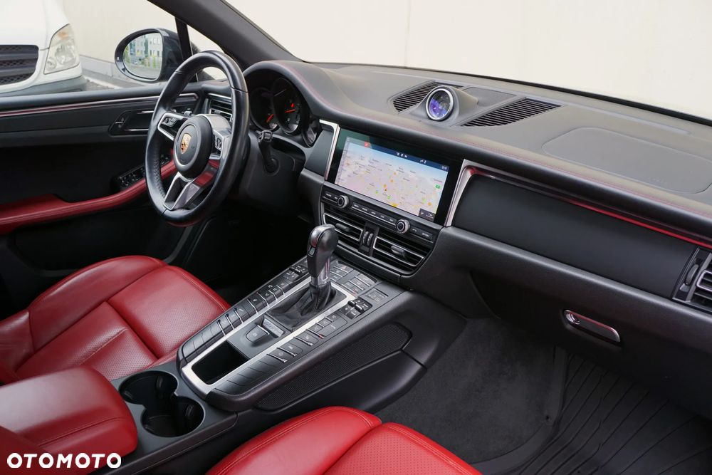 Porsche Macan Standard - 17