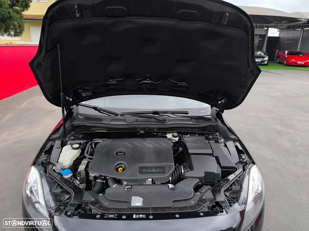 Volvo V40 D2 Momentum - 55
