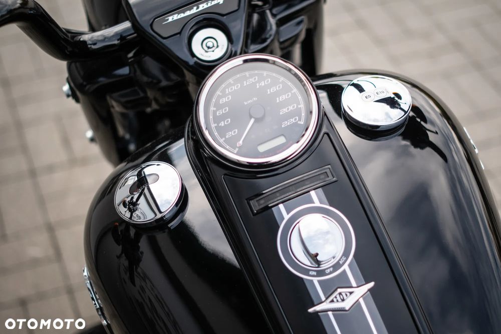 Harley-Davidson Touring Road King - 16