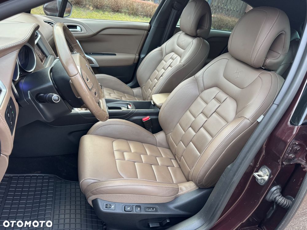 Citroën DS4 HDi 165 Urban Show - 8