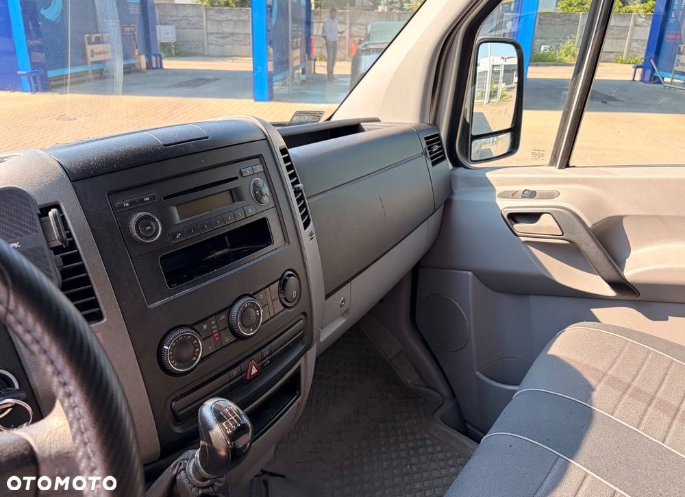 Mercedes-Benz Sprinter - 10