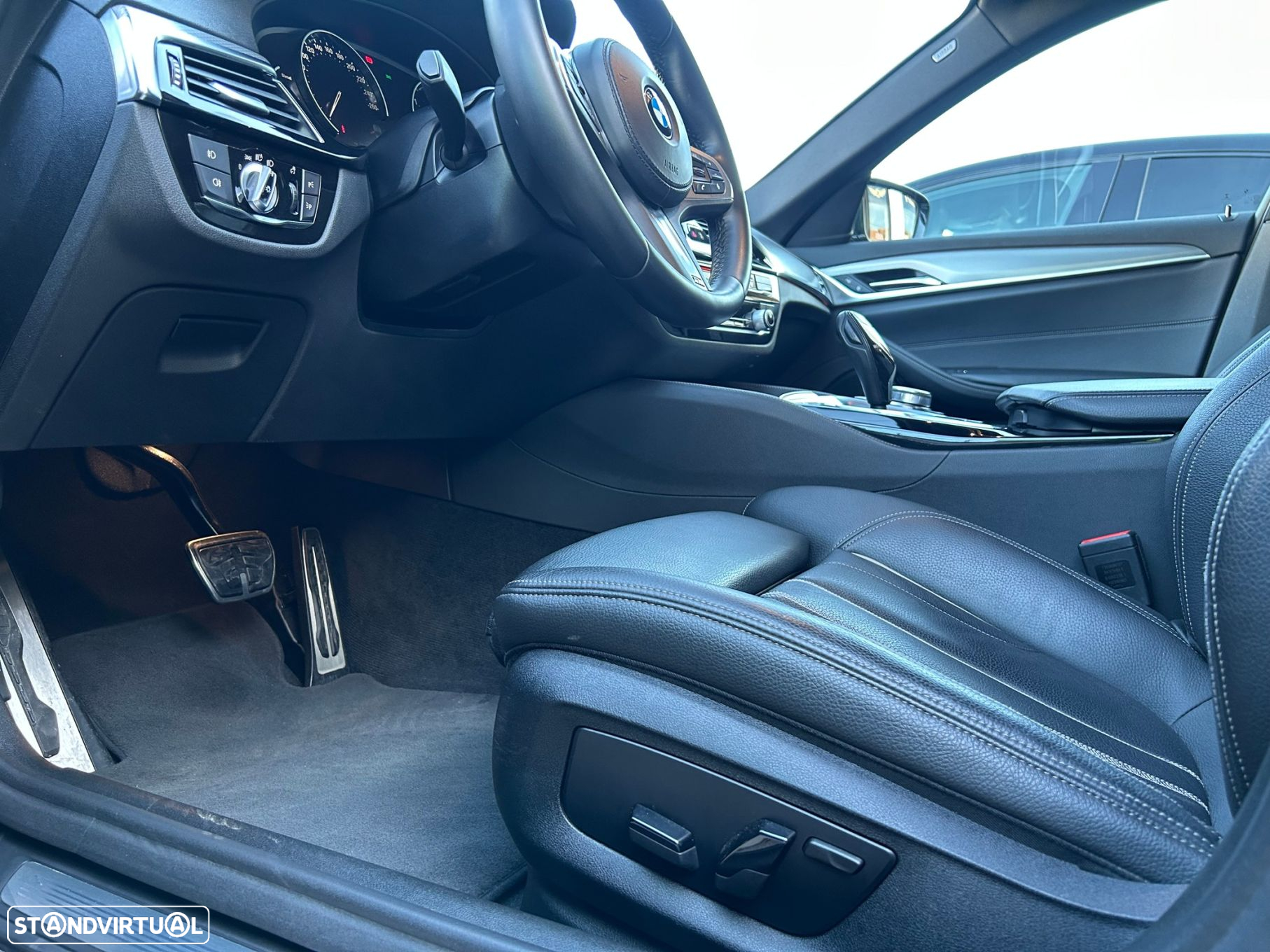 BMW 530 d Pack M Auto - 36