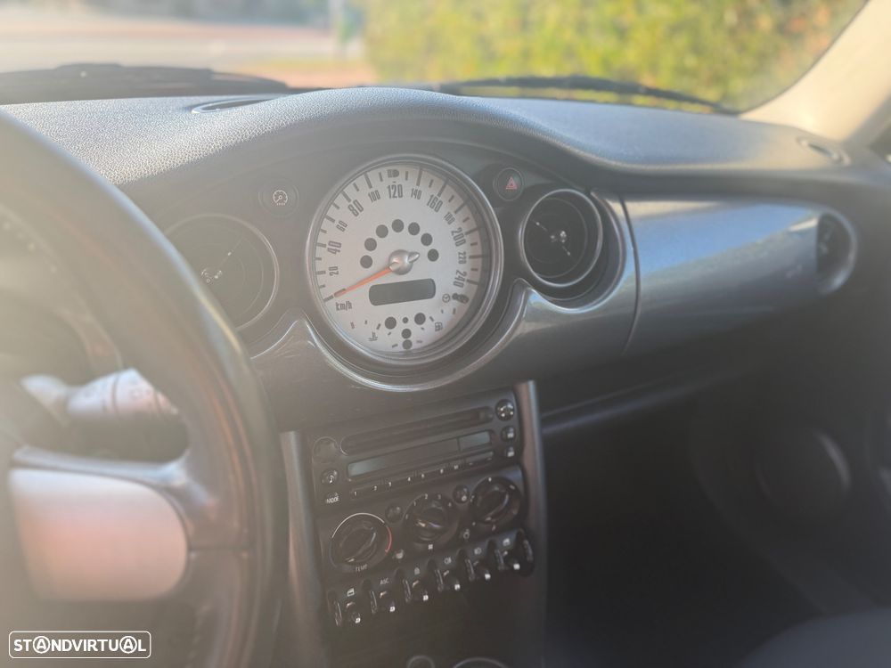 MINI 3 Portas One 1.4 D - 14
