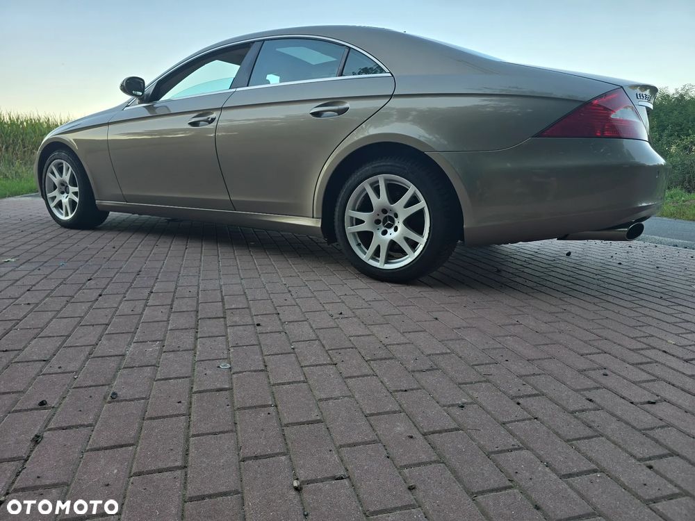 Mercedes-Benz CLS - 31
