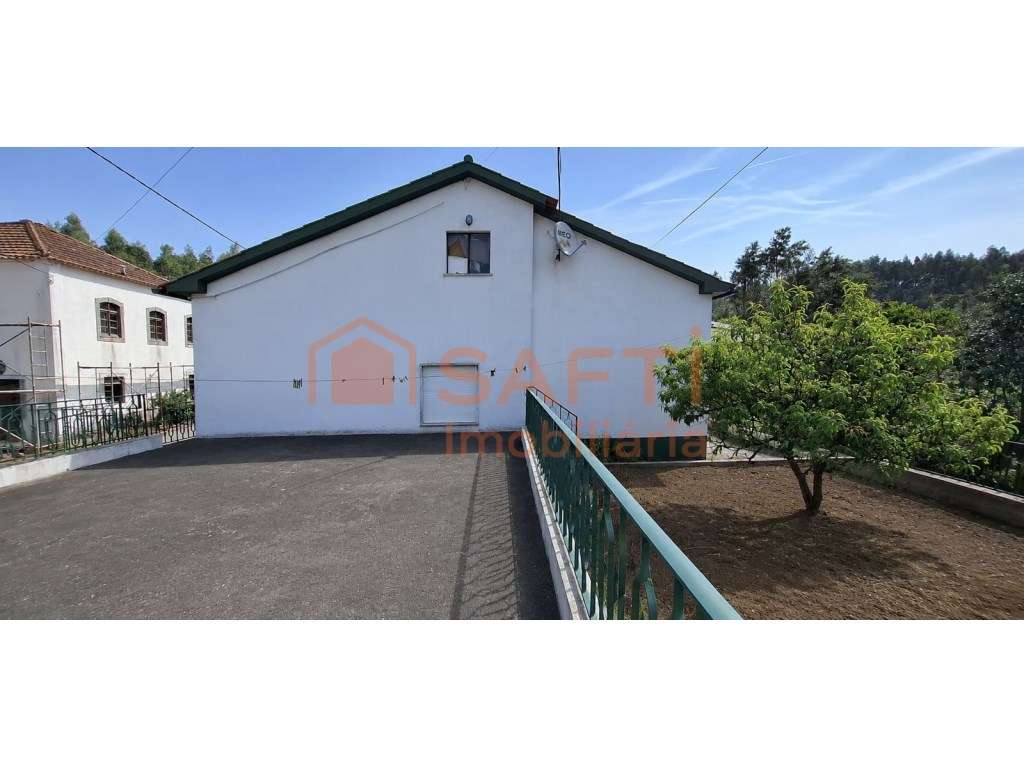Moradia T2 com Quintal de 4.000 m² Ferreira do Zêzere - Grande imagem: 3/13