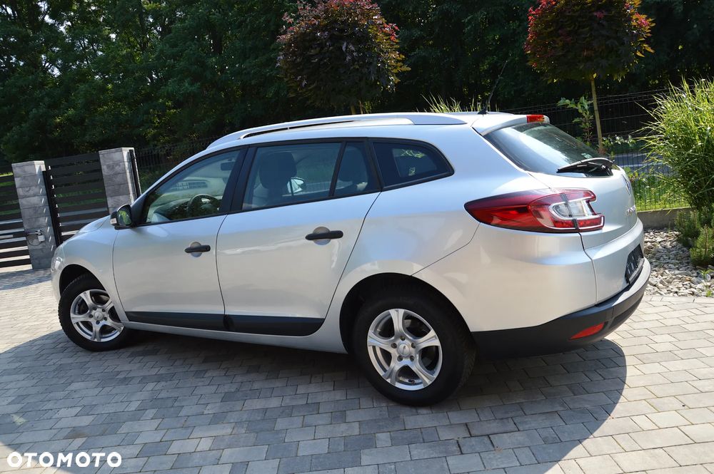 Renault Megane 1.6 16V 100 J'taime - 8