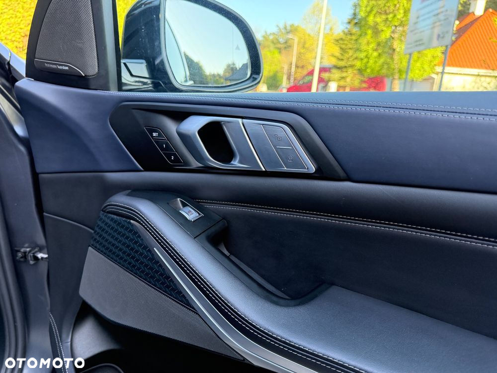 BMW X7 M50d sport - 23