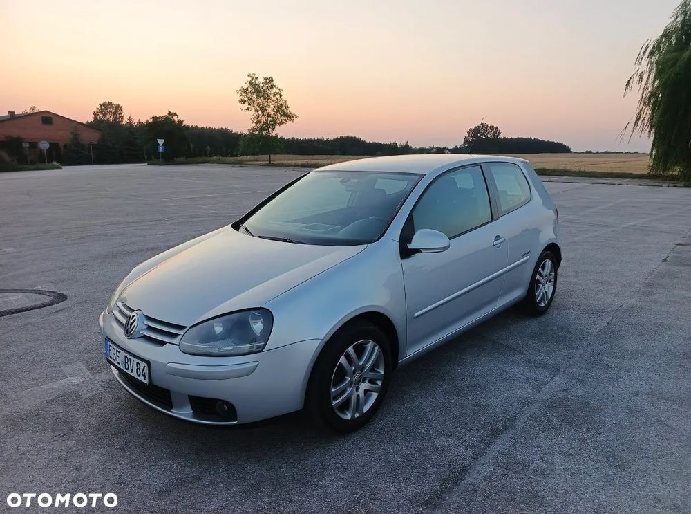 Volkswagen Golf 1.9 TDI Comfortline - 2