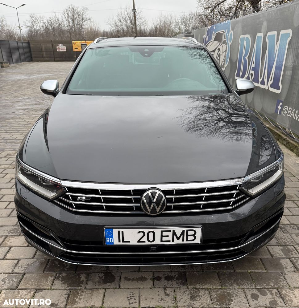 Volkswagen Passat Variant 2.0 TDI DSG 4Motion R Executive - 3
