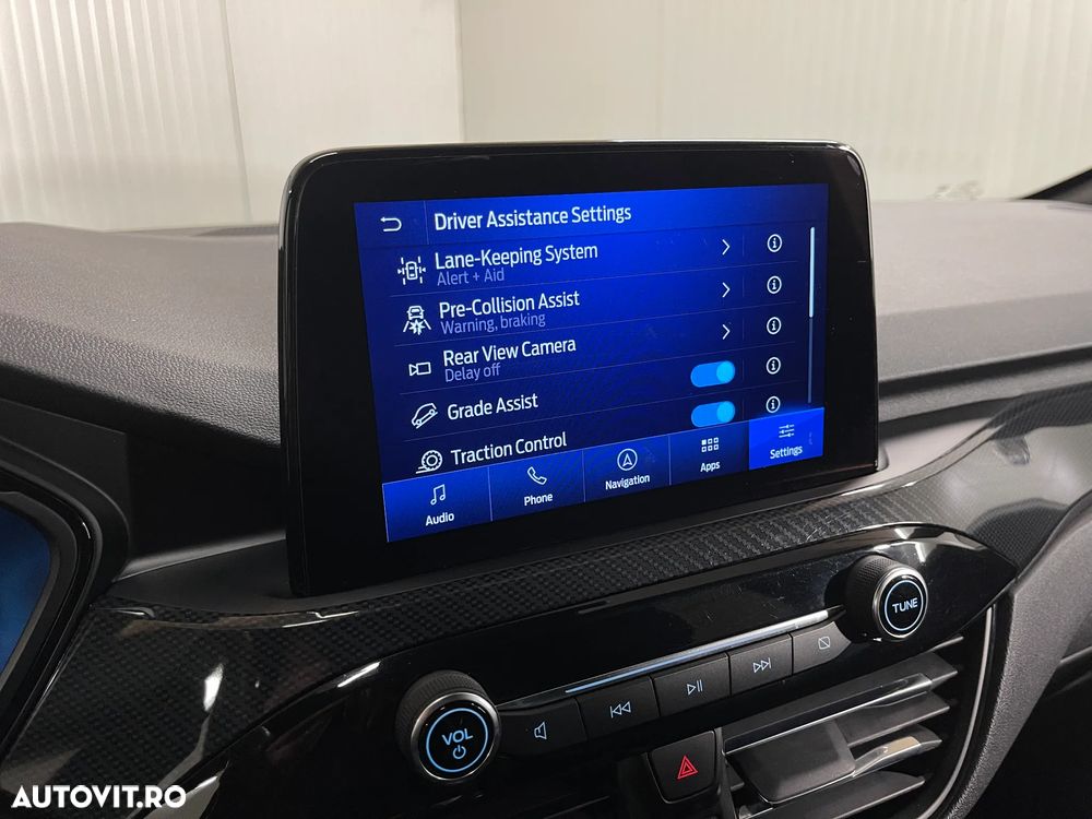 Ford Kuga 2.5 Duratec FHEV 4x4 ST-LINE X - 16