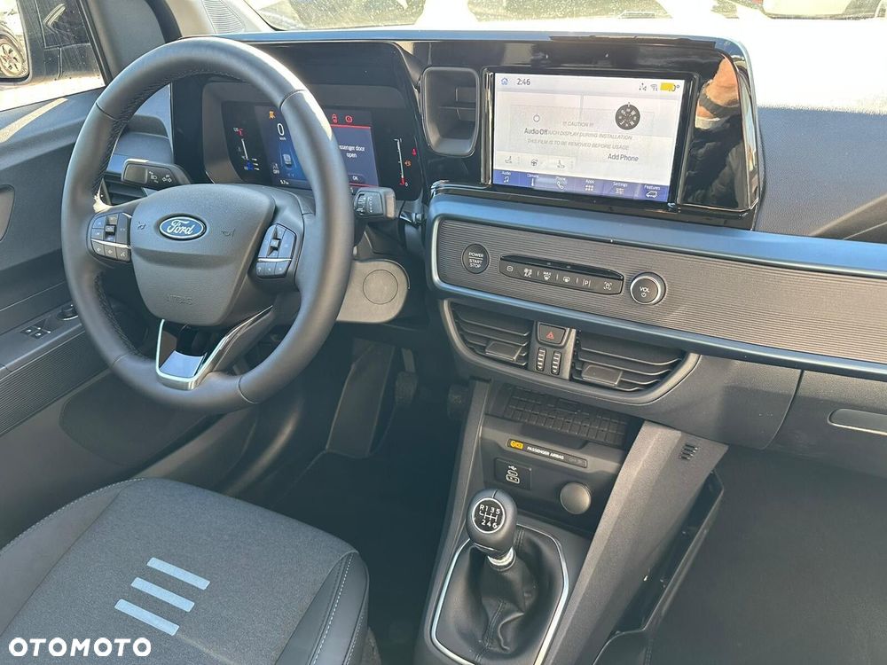 Ford Transit Courier - 18