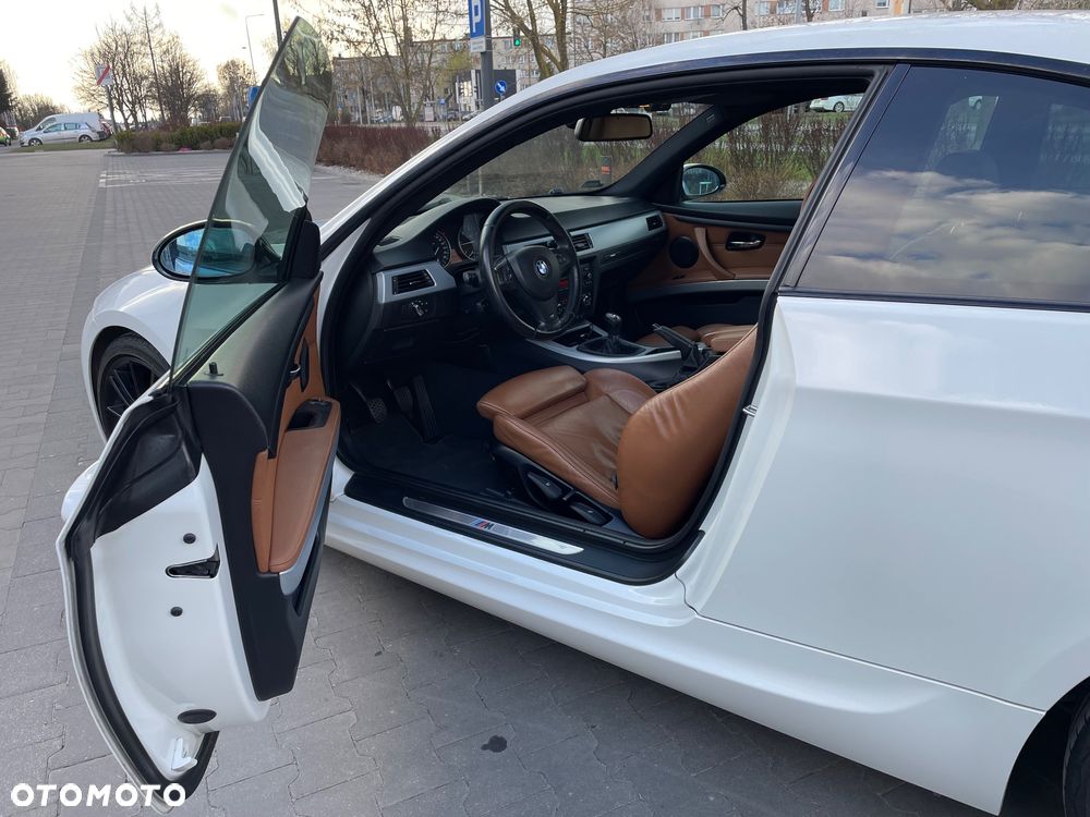 BMW Seria 3 320d - 12