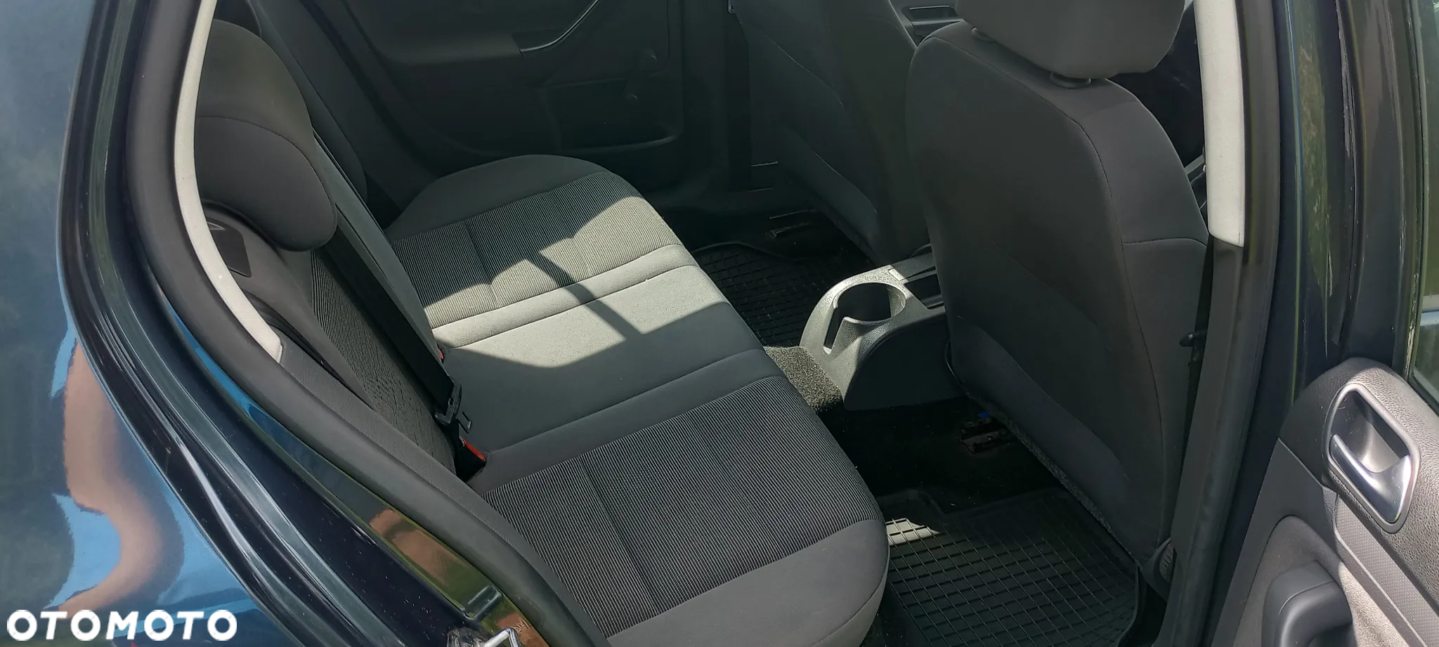 Volkswagen Golf - 8