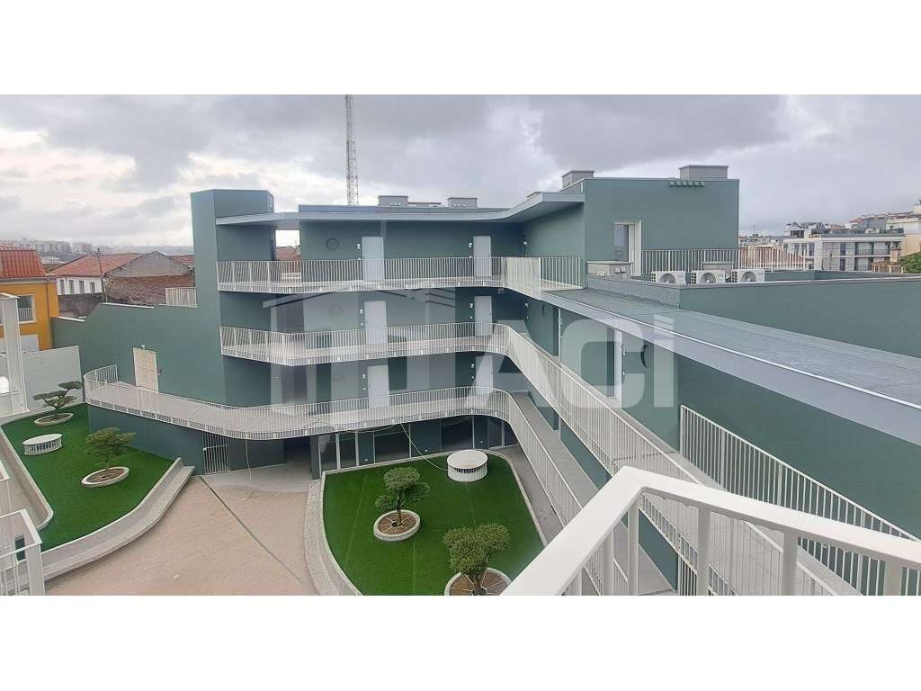 Apartamento T1- MOBILADO - Grande imagem: 2/12