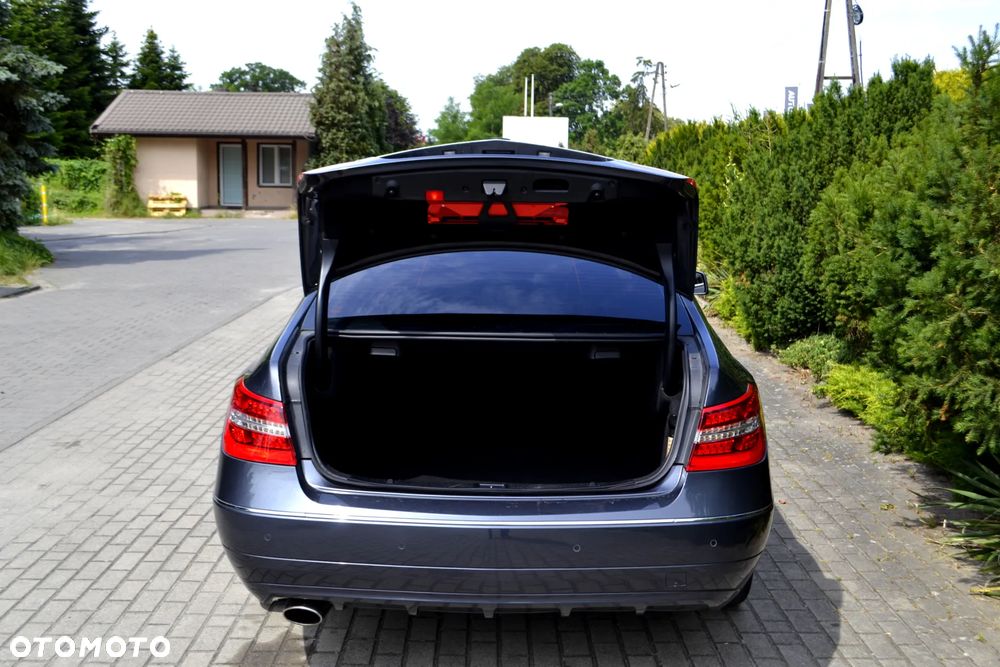 Mercedes-Benz Klasa E - 7
