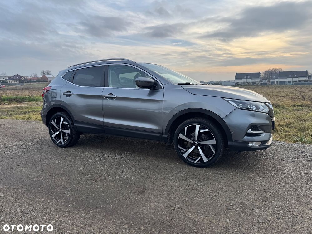 Nissan Qashqai 1.6 DCi TEKNA+ - 12