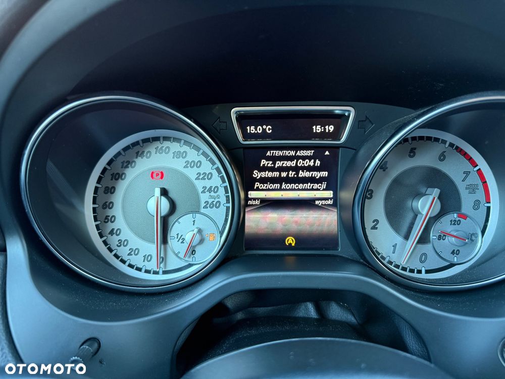 Mercedes-Benz CLA 200 - 18