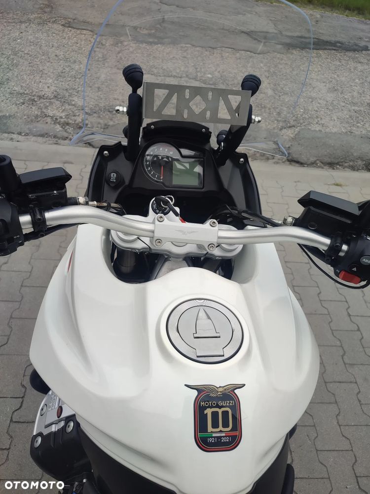 Moto Guzzi Stelvio - 30